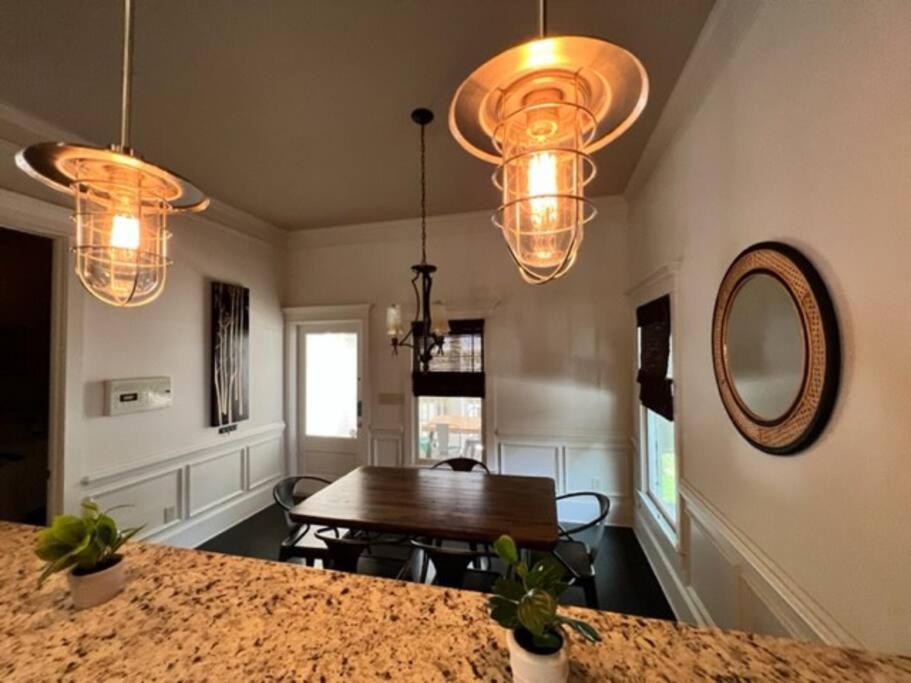 Quiet & Cozy 4Bd, 3Ba Family Home アトランタ エクステリア 写真